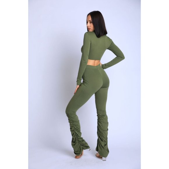 Women Stylish Tie Front Long Sleeve Crew Neck Top and Matching Ruched Pants Sets - Picture 9 of 11